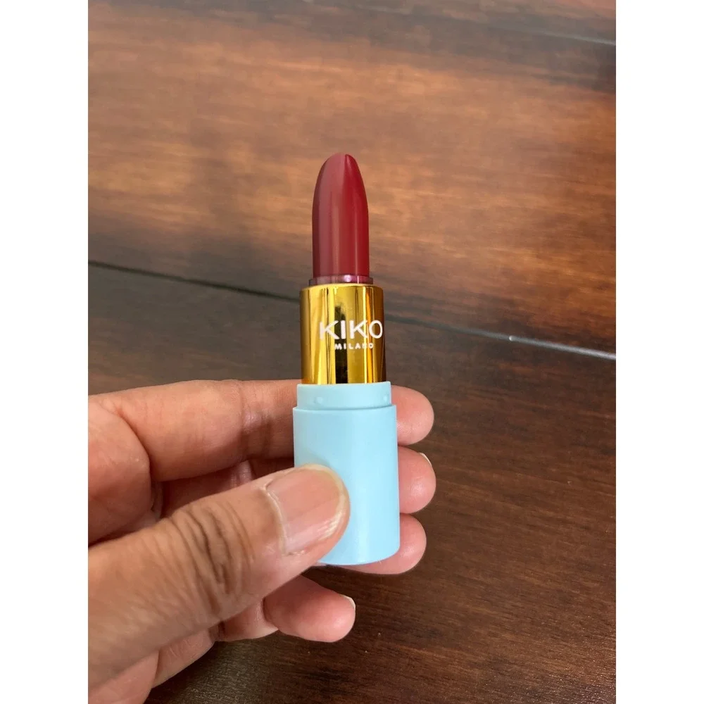 NIB KIKO Milano Bridgerton Lipstick Women 06 Blackberry Bliss Satin Shine .12 oz